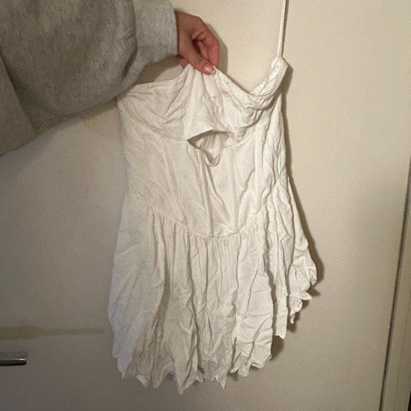 WHITE CORSET ROMPER WITH TUMMY CHEST SLIT - Picture 1 of 3